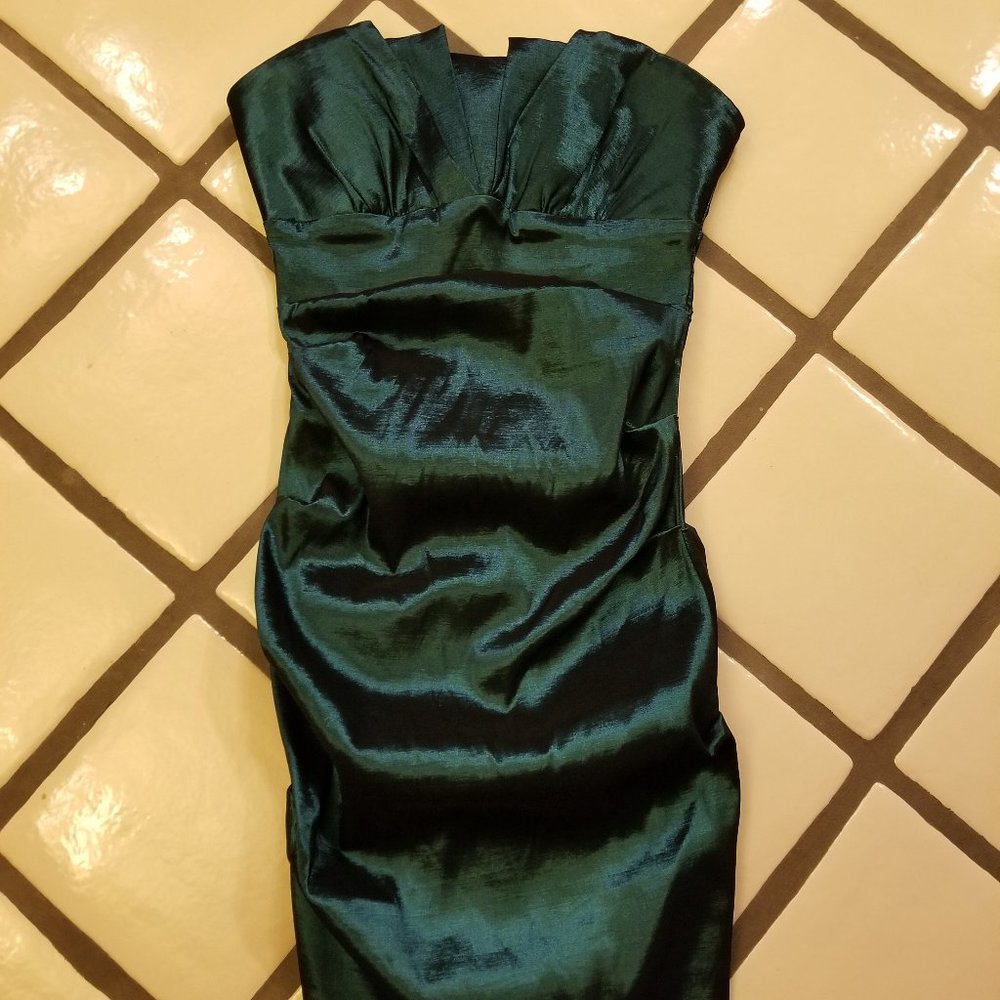 Arden B Shimmering Deep Green Tube Style Cocktail Dress